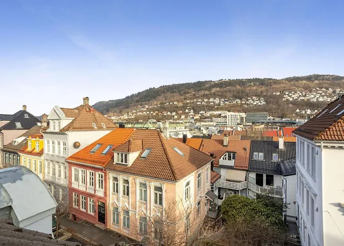 3br In Charming Nygårdsøyden Leilighet