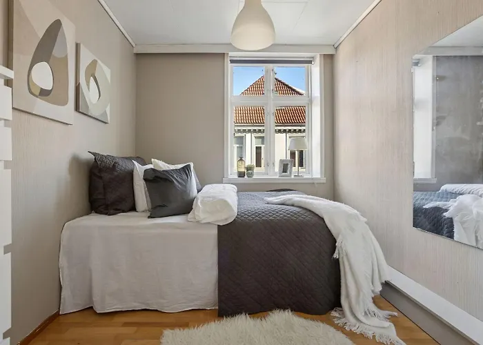Leilighet 3br In Charming Nygårdsøyden Bergen